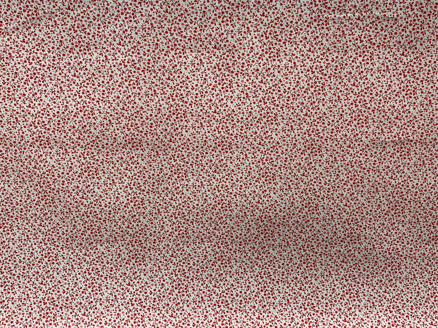 Coton imprimé fleurs blanc rouge