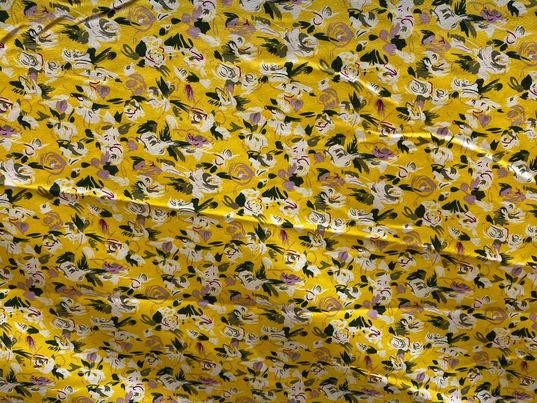 Polyester imprimé fleurs noir rose blanc jaune