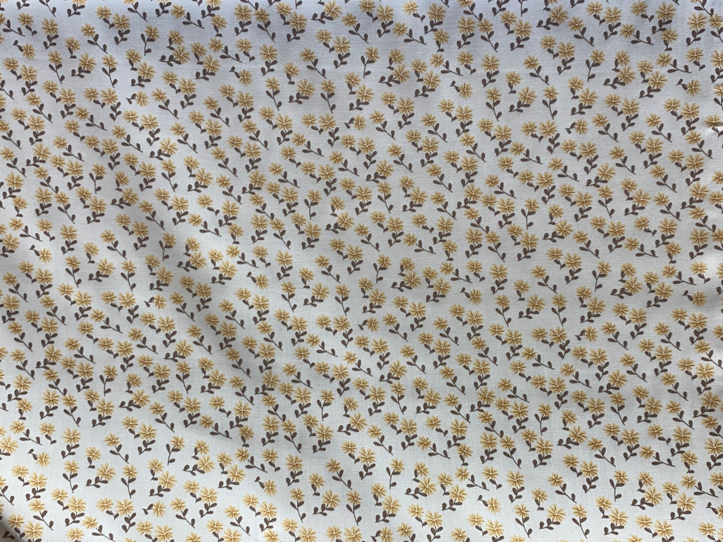 Viscose imprimé fleurs blanc cassé jaune brun