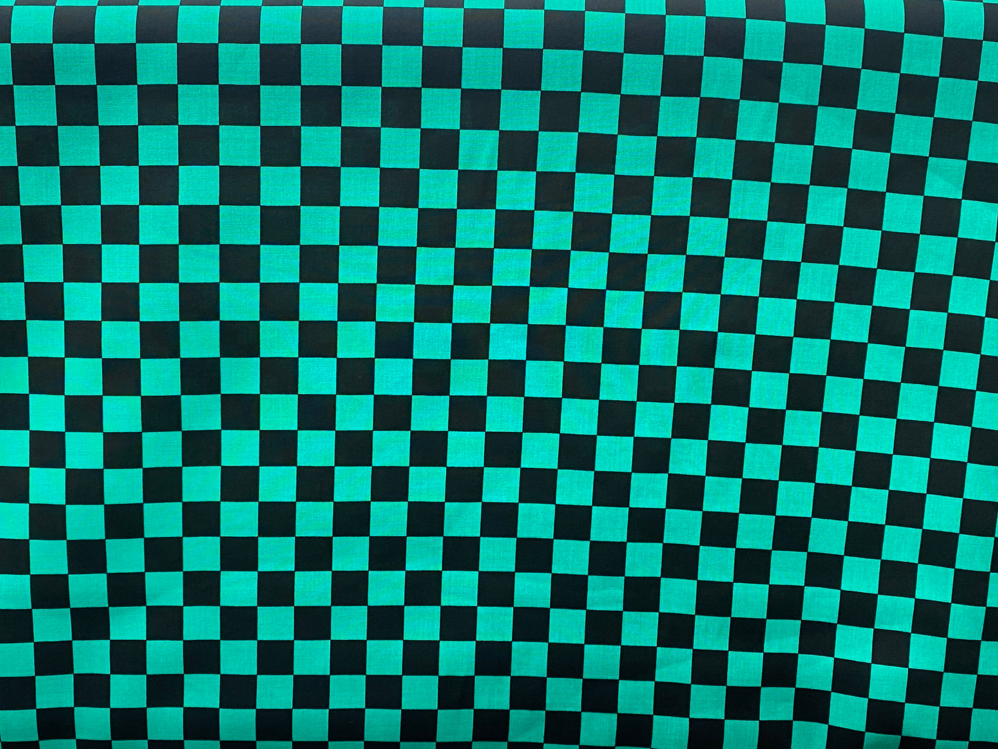 Viscose imprimé carreaux vert noir