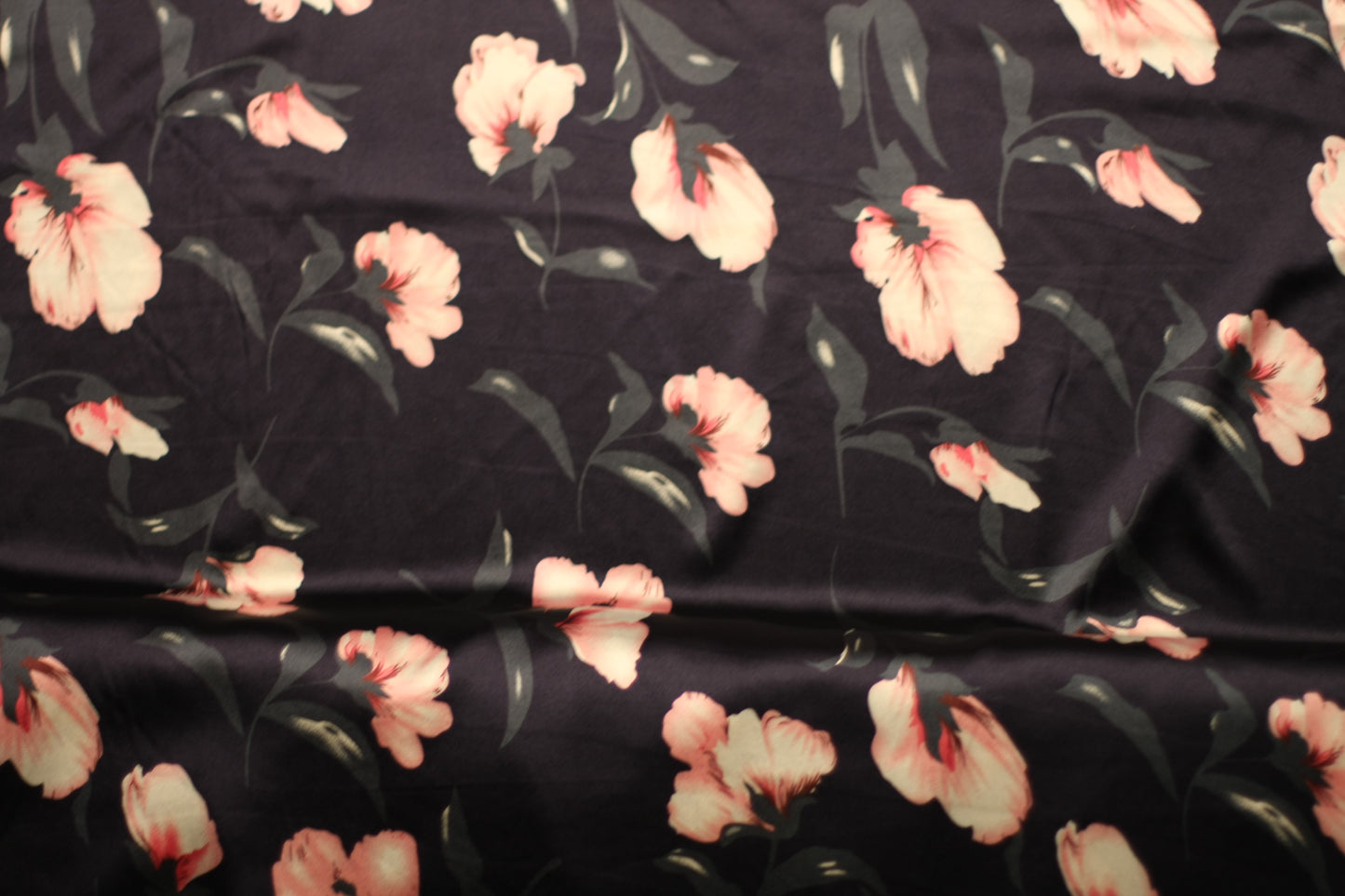 Polyester satin imprimé fleurs bleu rose