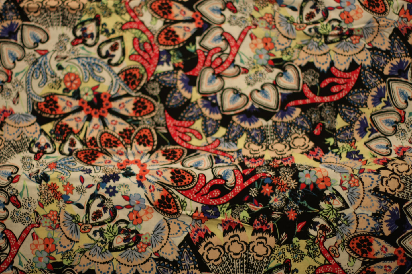 Viscose imprimé coeurs blanc