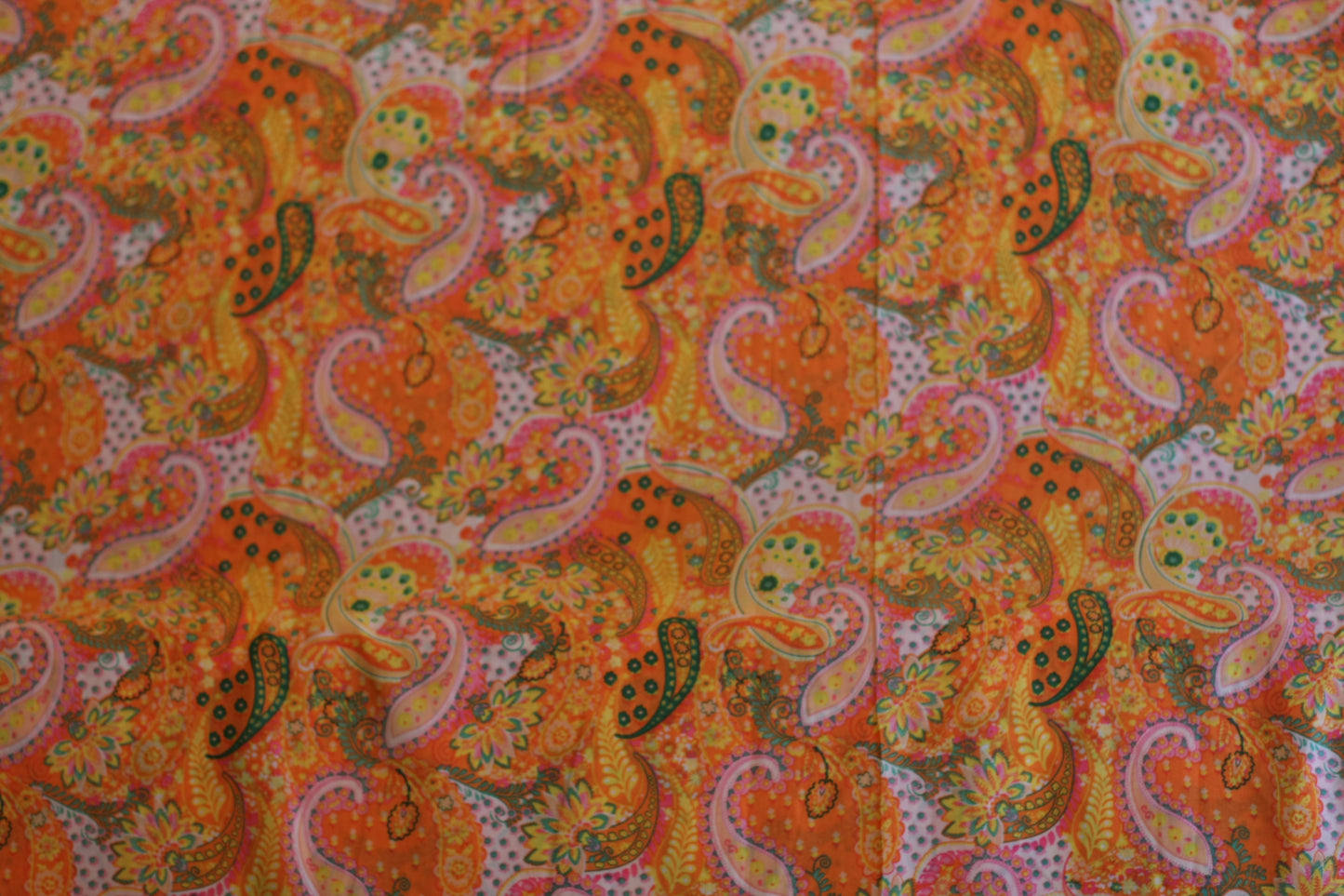 Viscose imprimé cachemire fleurs orange