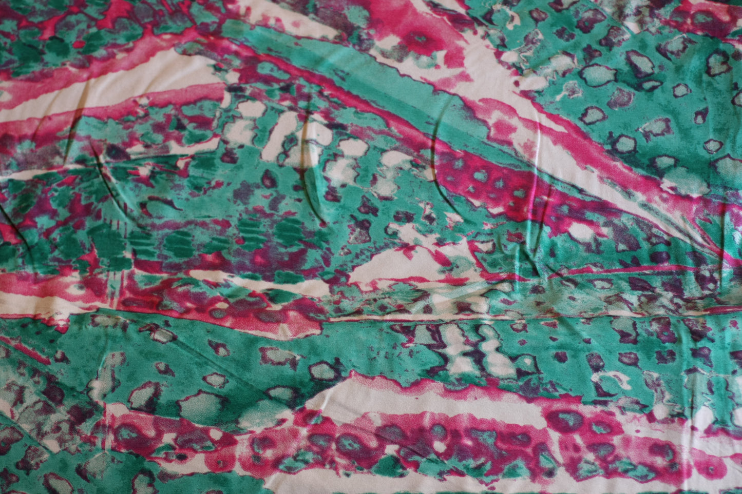 Polyester élasthanne imprimé blanc vert rose