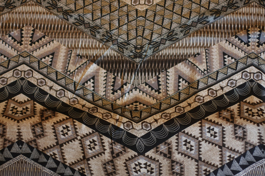 Polyester satin imprimé Afrique doré noir blanc