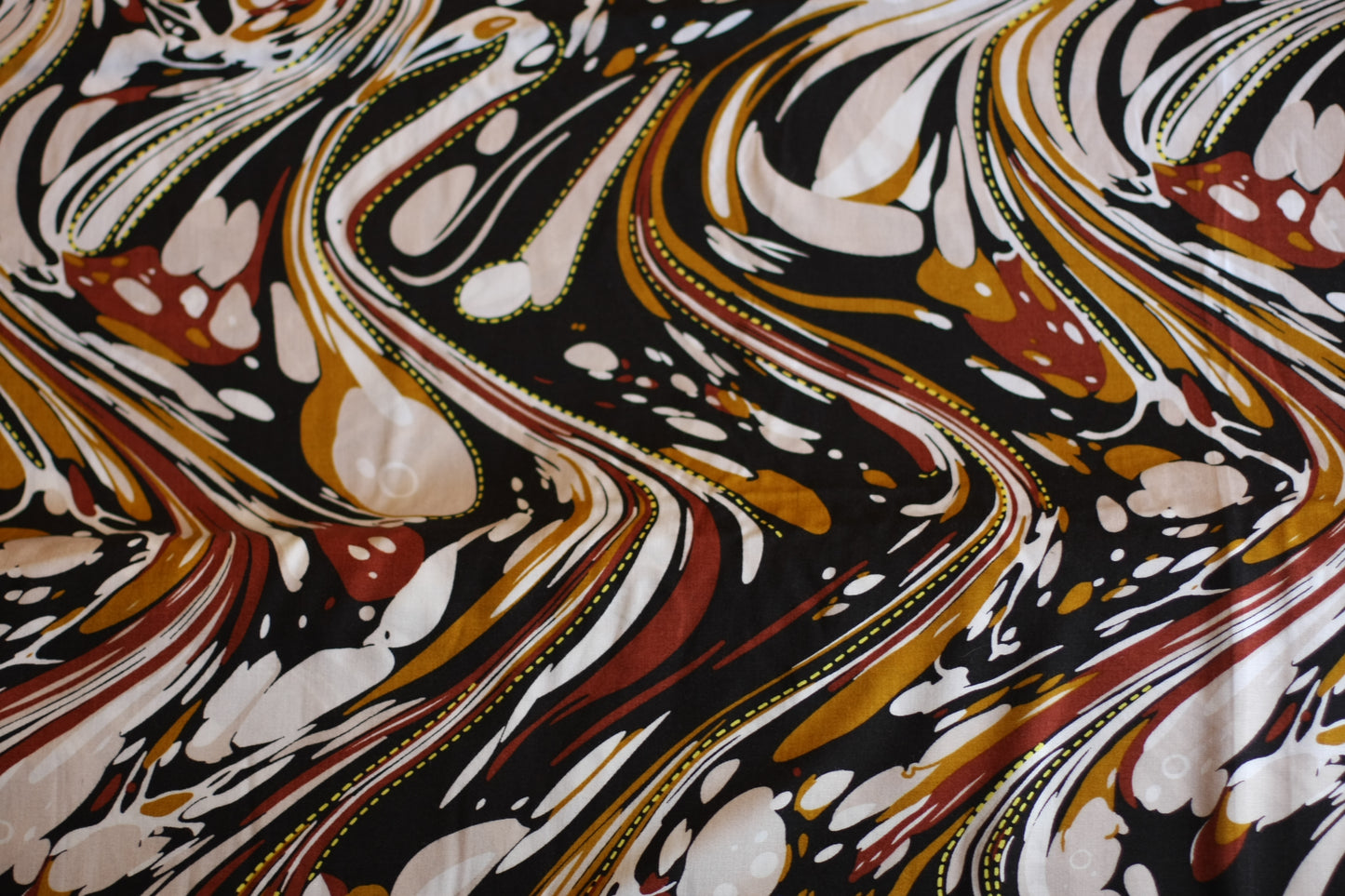 Viscose imprimé blanc noir brun