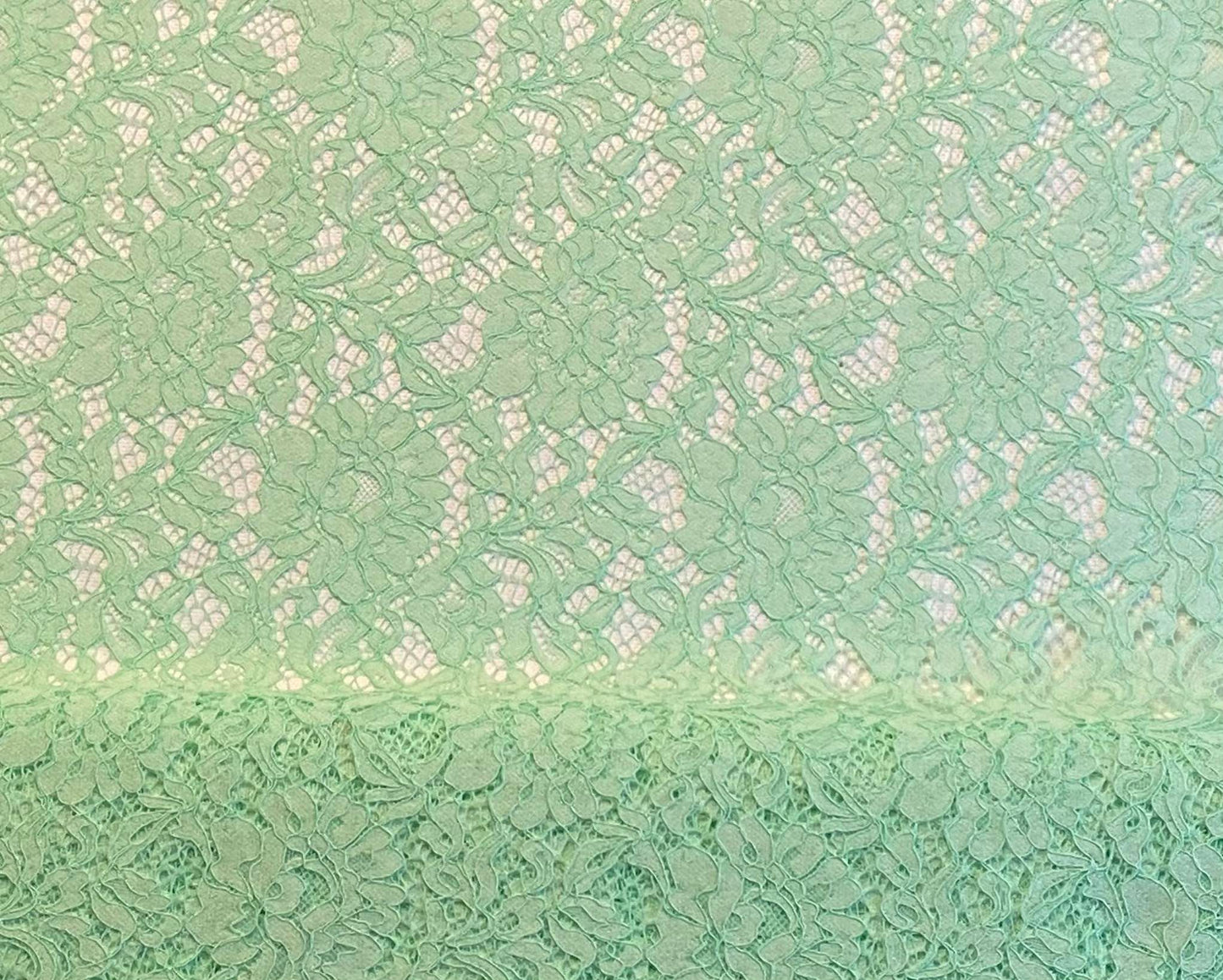 Polyester dentelle chantilly vert